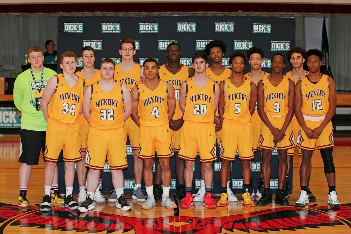 HOLIDAY BASKETBALL BOYS' SUMMARIES Hickory hands Maiden first loss